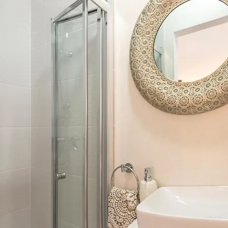 Hébergement de vacances Six-bedroom In Glavina Donja