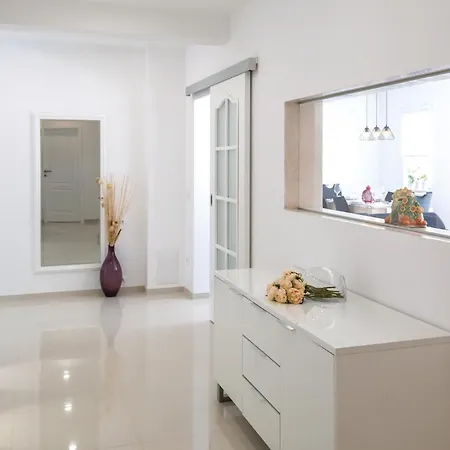 Hébergement de vacances Six-bedroom In Glavina Donja